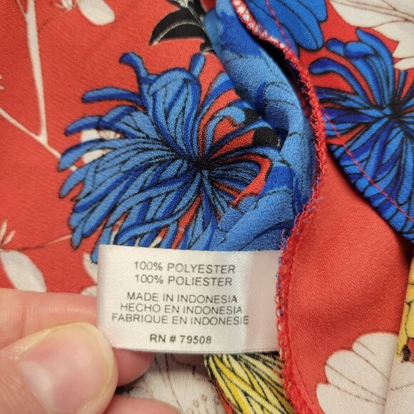 Violet + Claire Small Bright Red Blue Floral Keyhole Sleeveless Summer Blouse - Picture 9 of 9